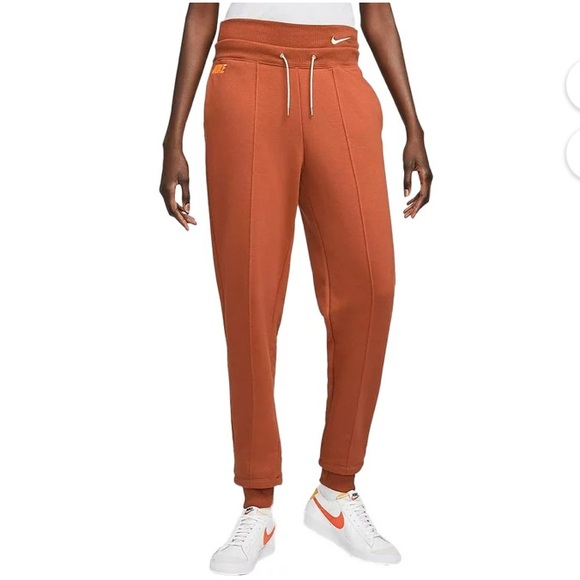 Women's Nike Burnt Sunrise Icon Clash Fleece Joggers Size Large - Picture 1 of 11